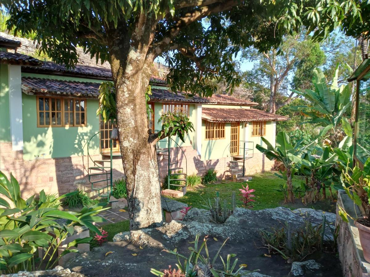 Pousada Pedras De Igatu Exterior photo